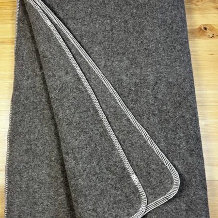 Koc wełniany jasny brąz z beżowym obszyciem 150 x 200 cm (2kg)