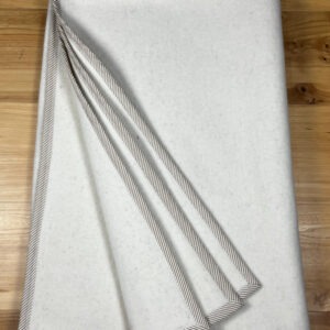 Koc wełniany ecru z lamówką beżowo białe paski 150 x 200 cm