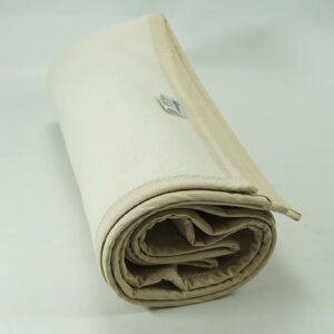 Koc dziecięcy wełniany 125 x 80 cm – lamówka jasny beż 100% wełna Koc dziecięcy wełniany 125 x 80 cm - lamówka jasny beż 100% wełna