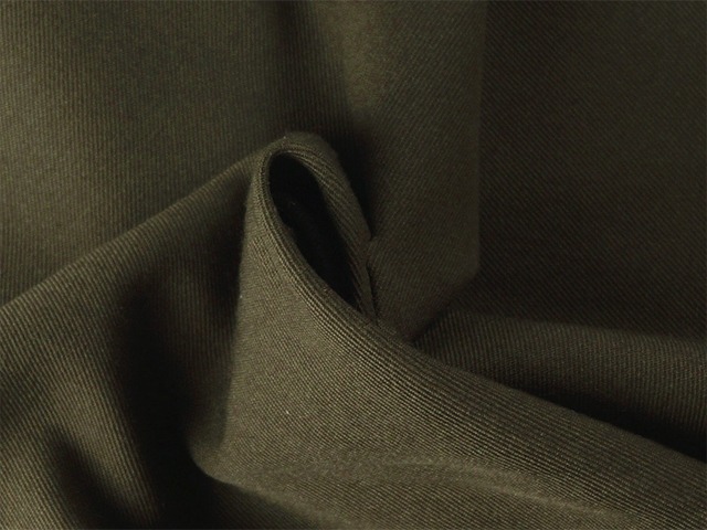Gabardyna ciemny khaki 480 gr/mb Nowy Leśnik z lajkrą 320 gr/mb